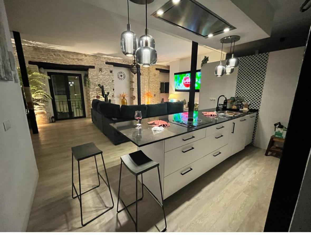 Casa Duque Compartida Familiar 1-Habitacion Con Bano Propio Севилья Экстерьер фото
